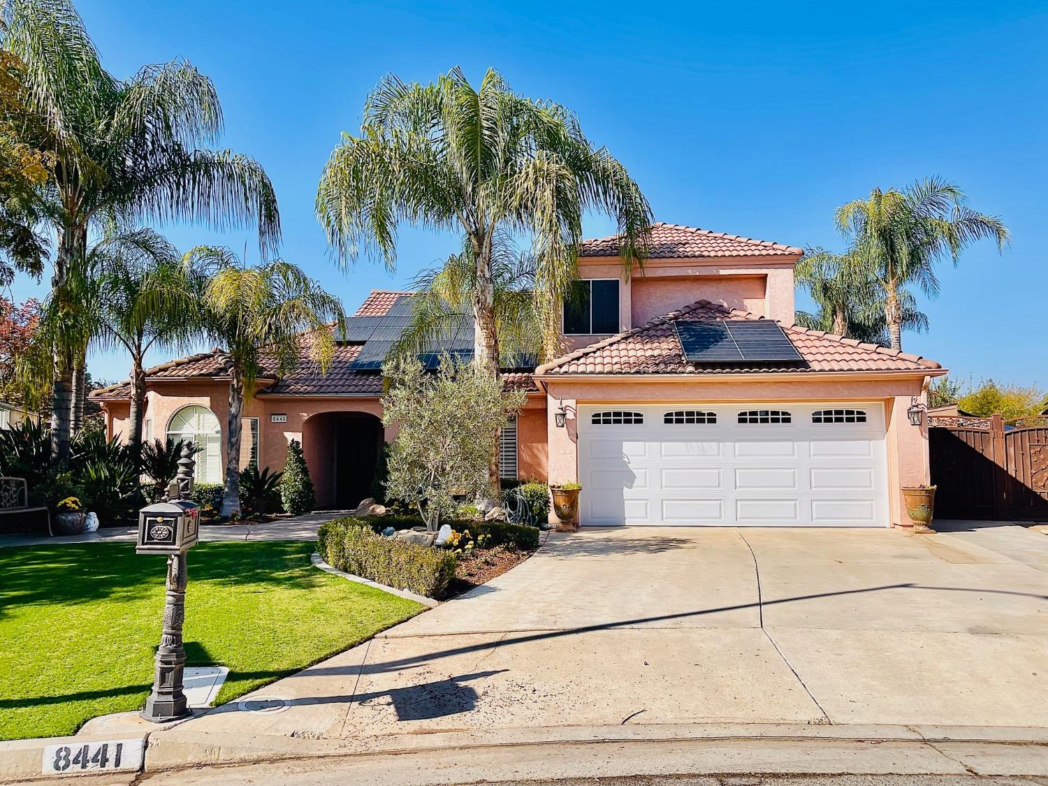 8441 N Jackson Ave, Fresno, CA 93720