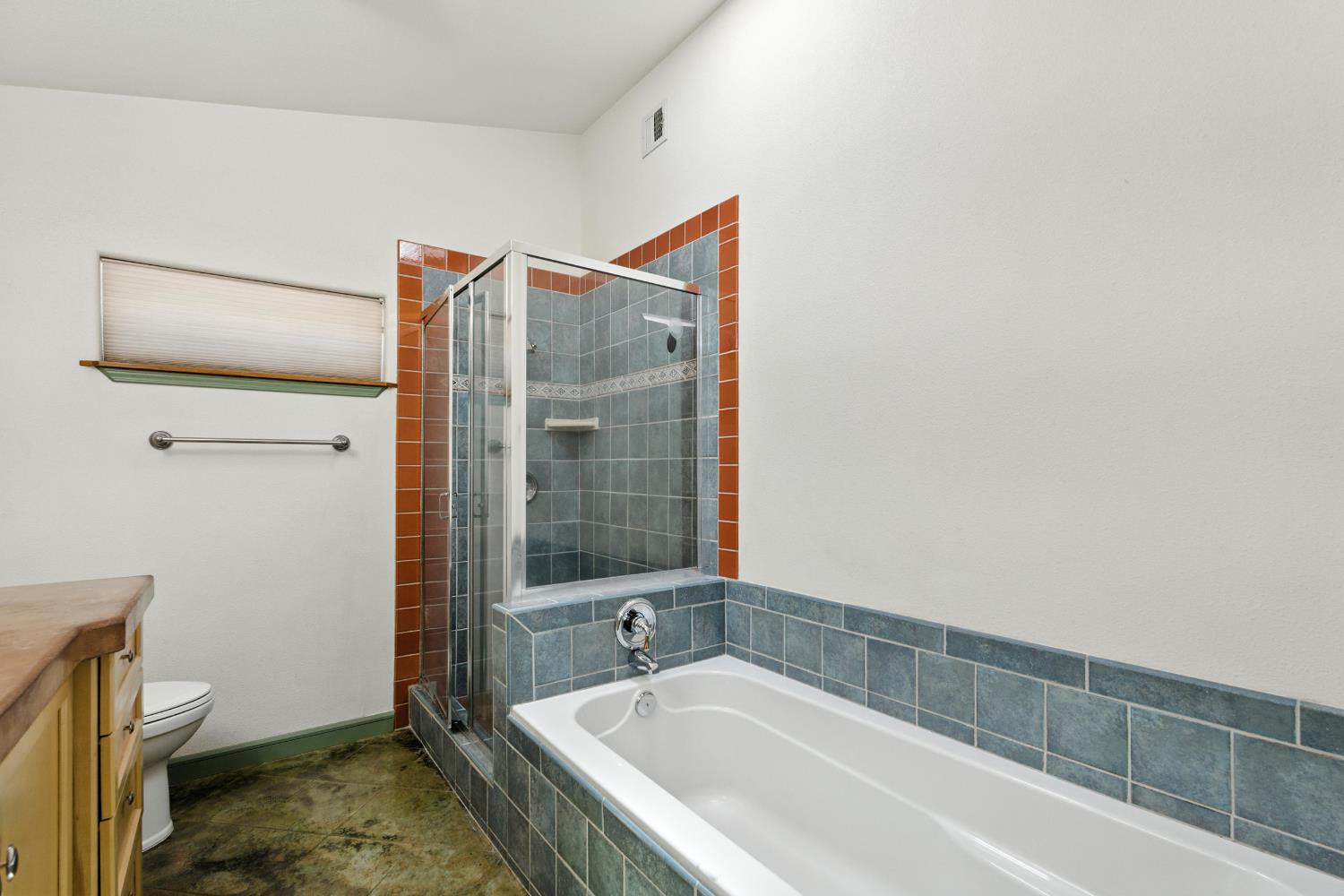 480 W Swift Ave, Fresno, CA 93705