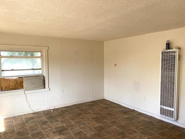 2429 S 10Th St, Fresno, CA 93725