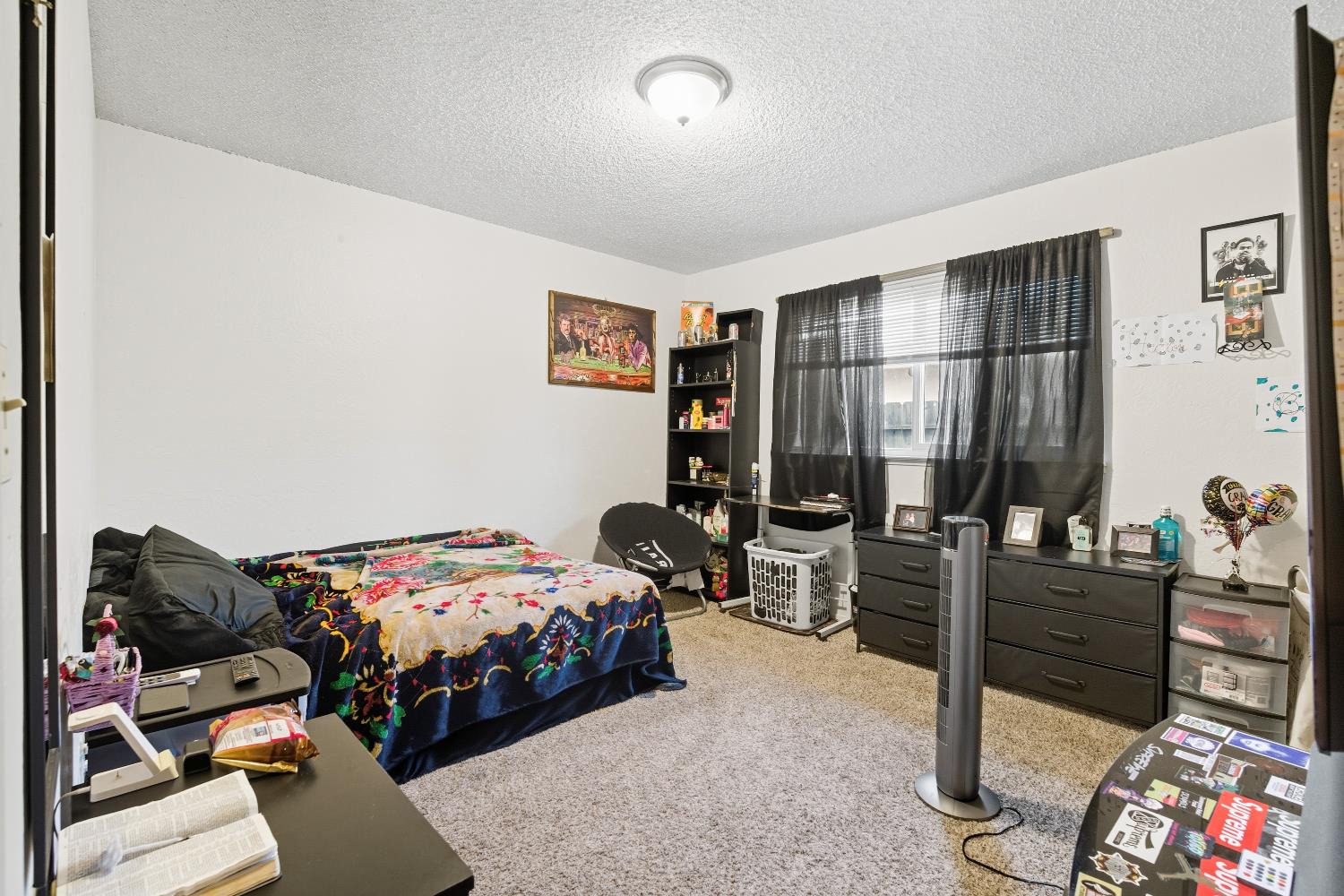 238 Fairbanks Ave, Sanger, CA 93657