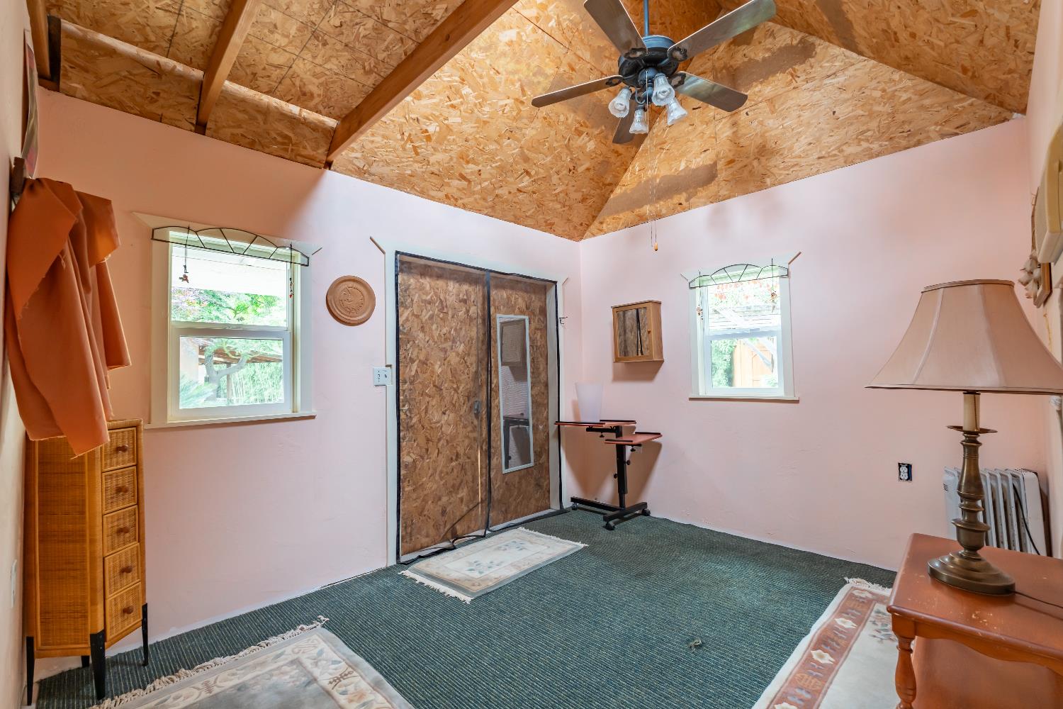 2432 Hicks St, Selma, CA 93662