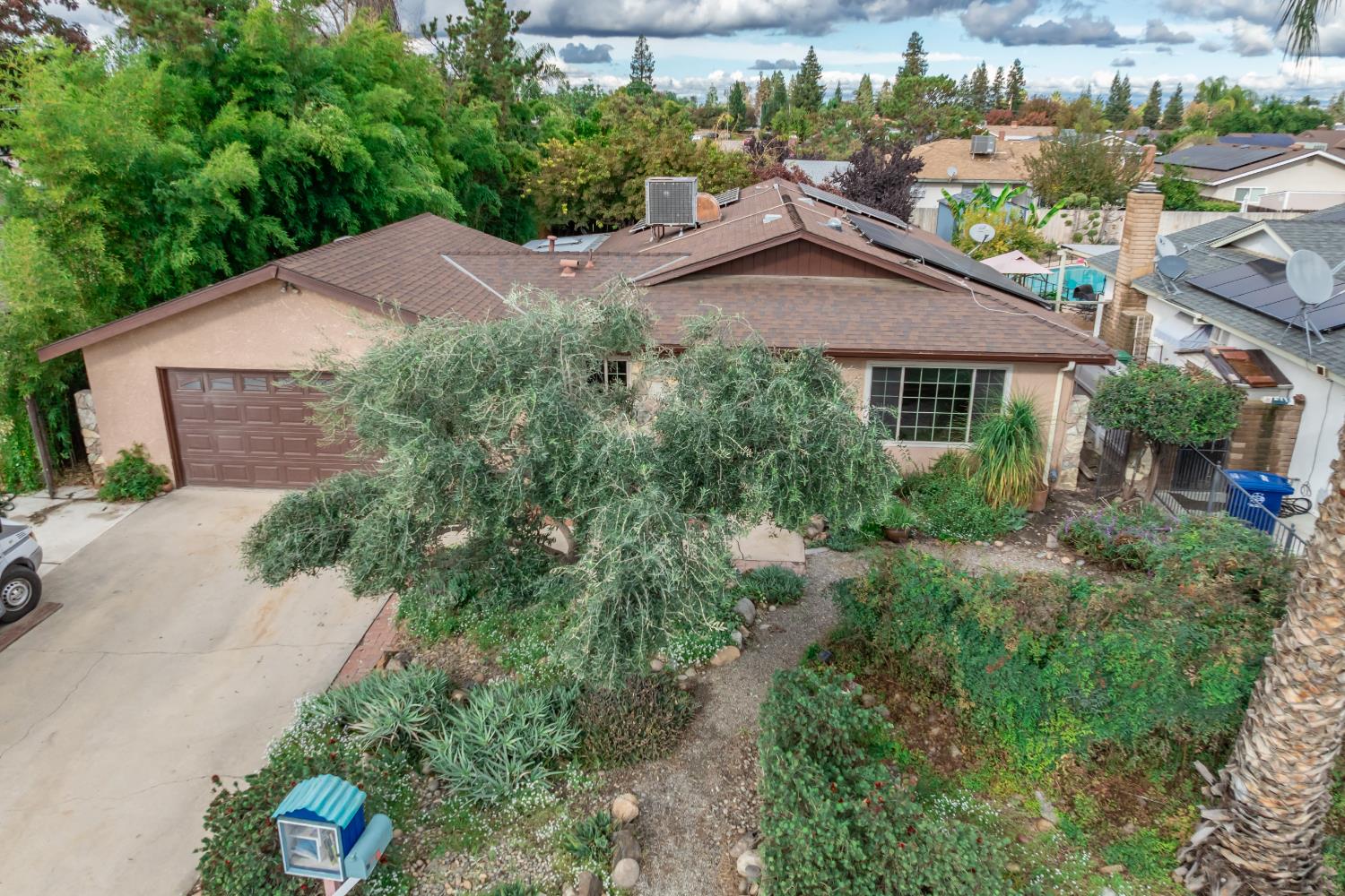 2432 Hicks St, Selma, CA 93662