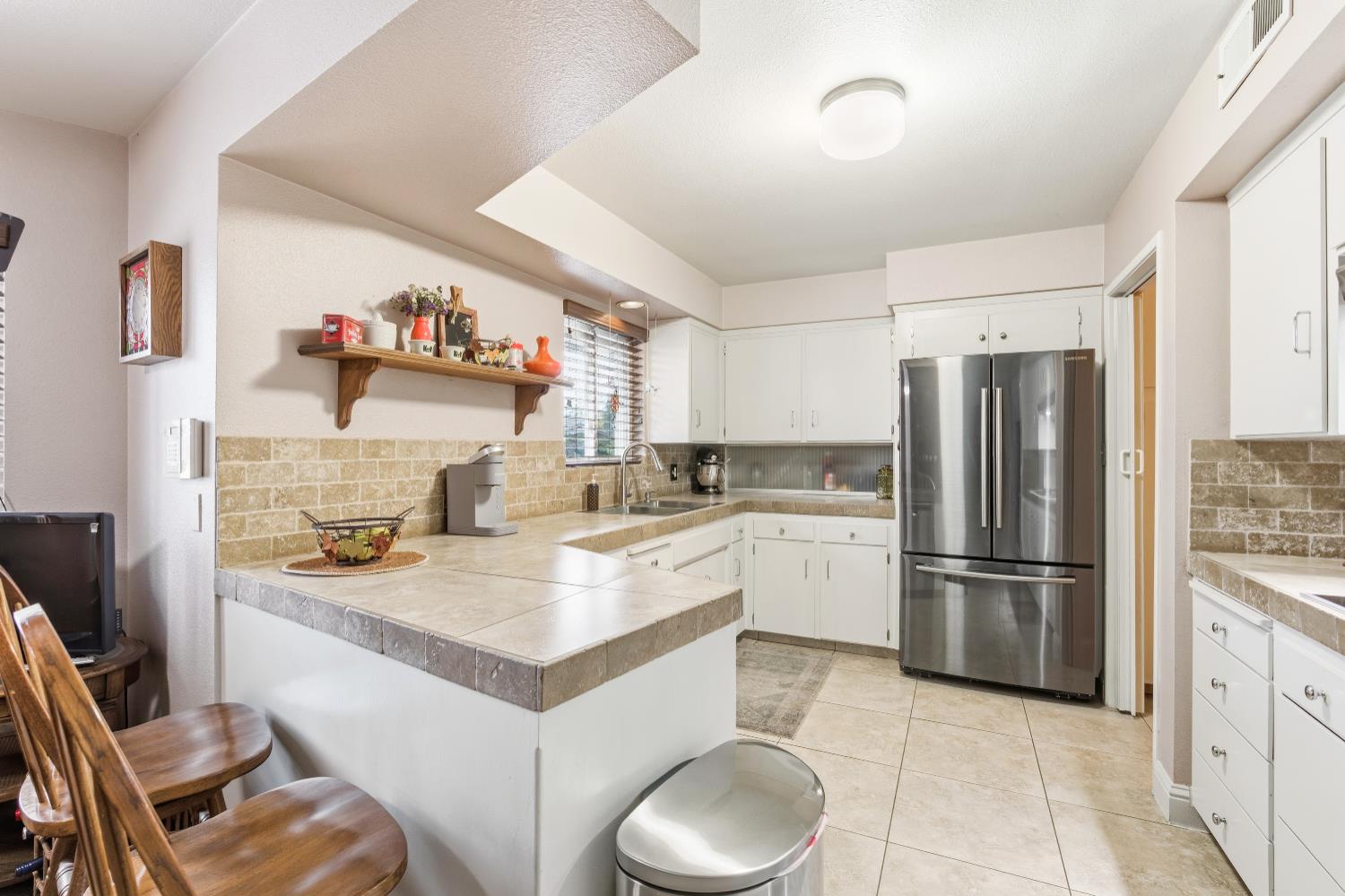 1720 W Barstow Ave, Fresno, CA 93711