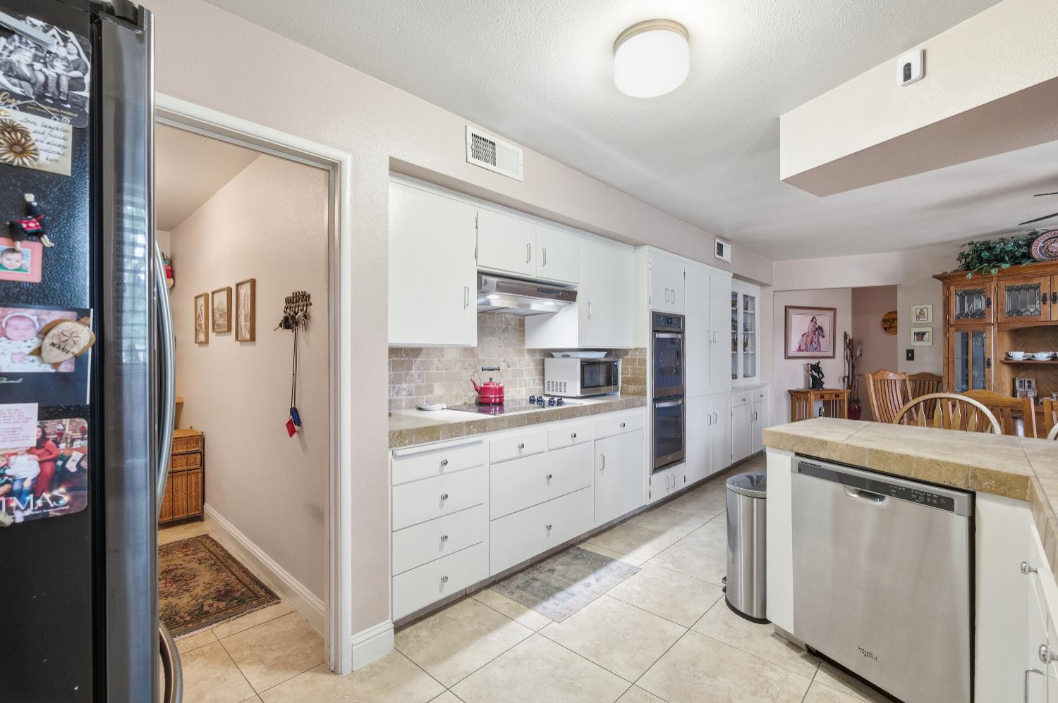 1720 W Barstow Ave, Fresno, CA 93711