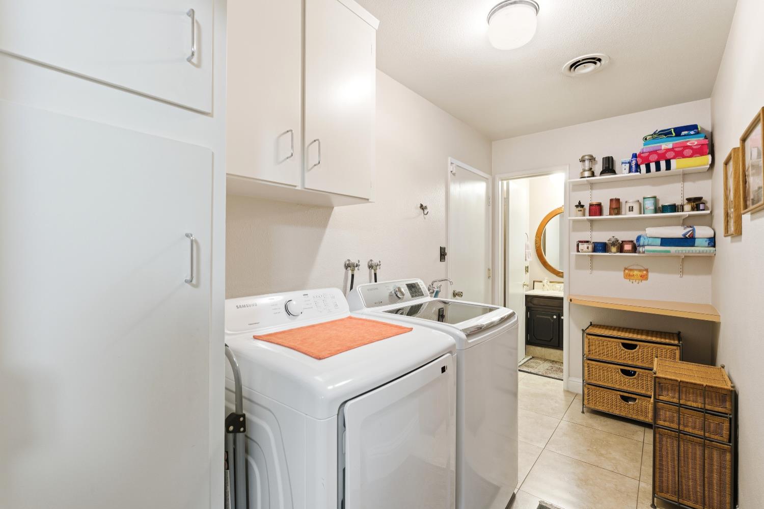 1720 W Barstow Ave, Fresno, CA 93711