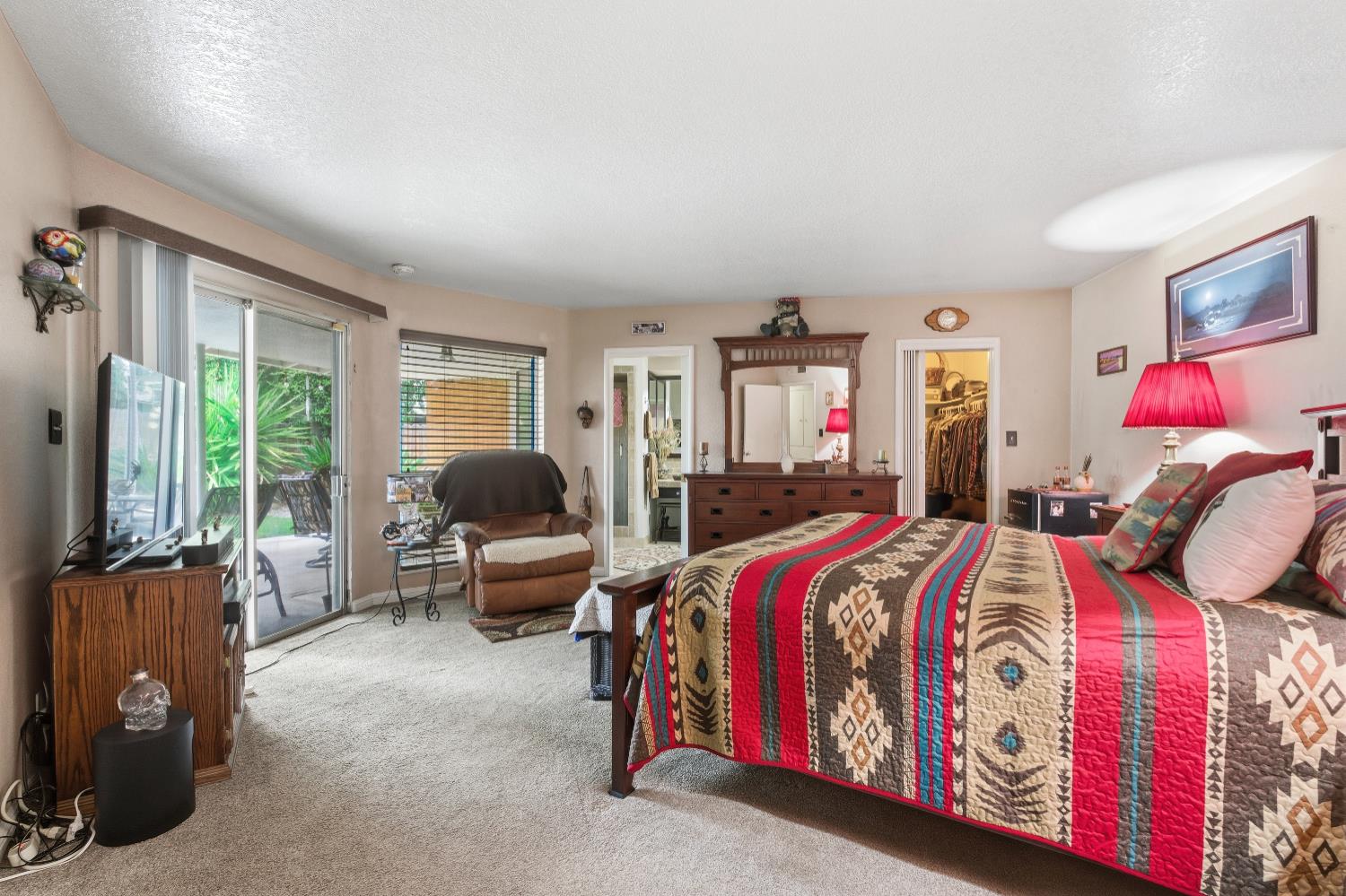 1720 W Barstow Ave, Fresno, CA 93711