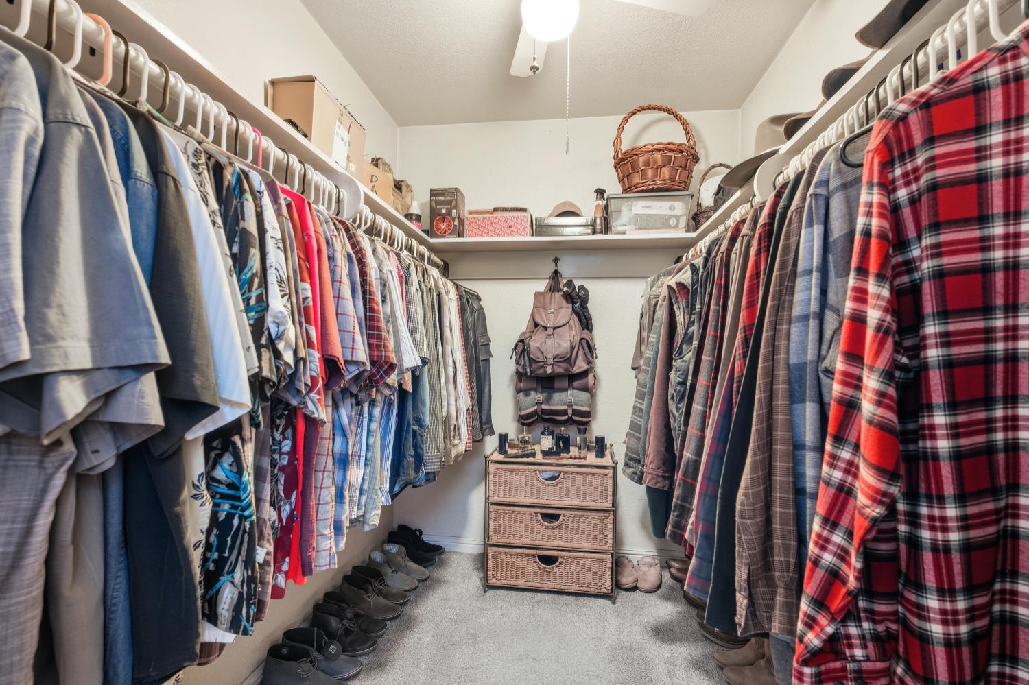 1720 W Barstow Ave, Fresno, CA 93711