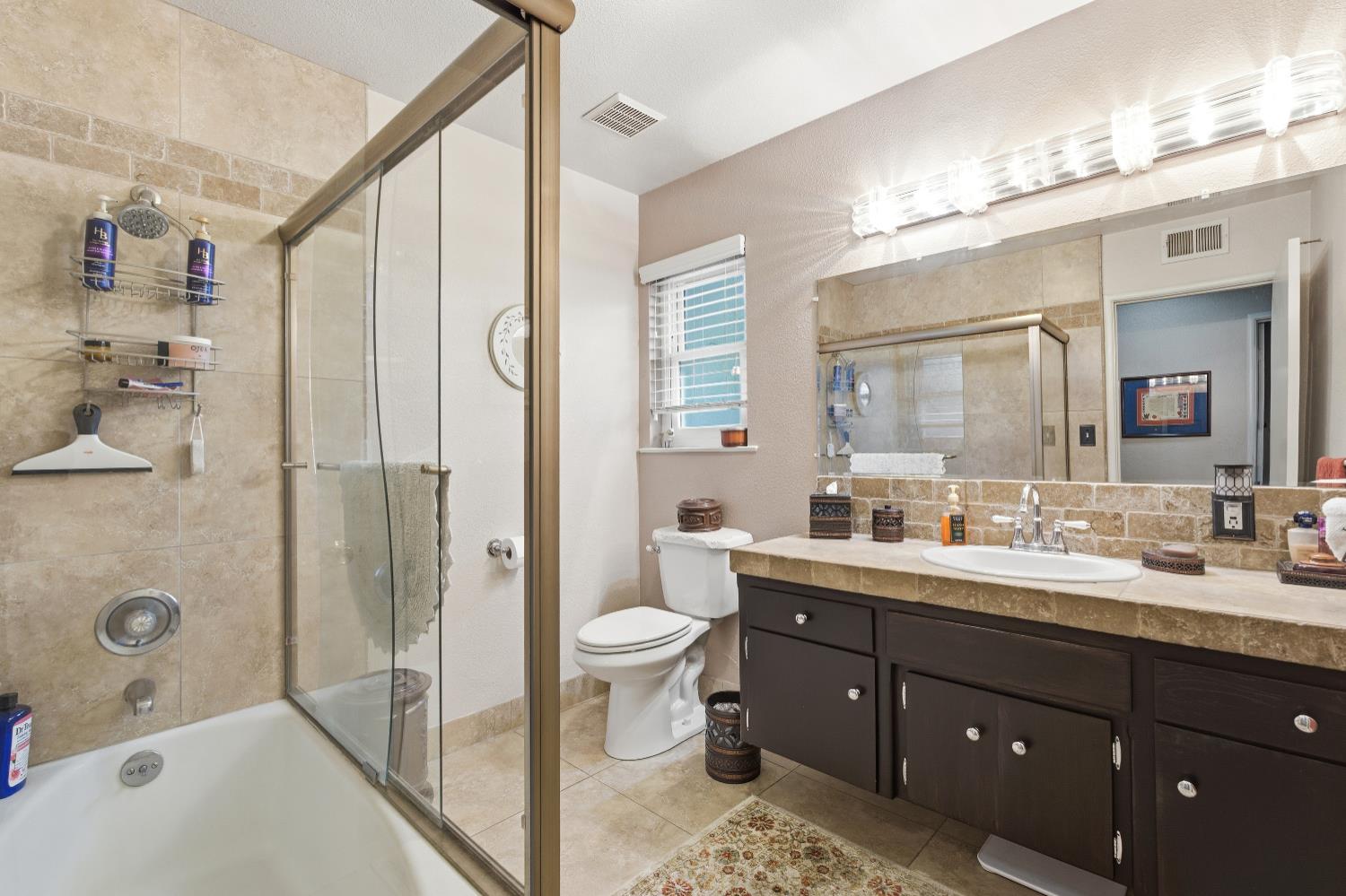 1720 W Barstow Ave, Fresno, CA 93711