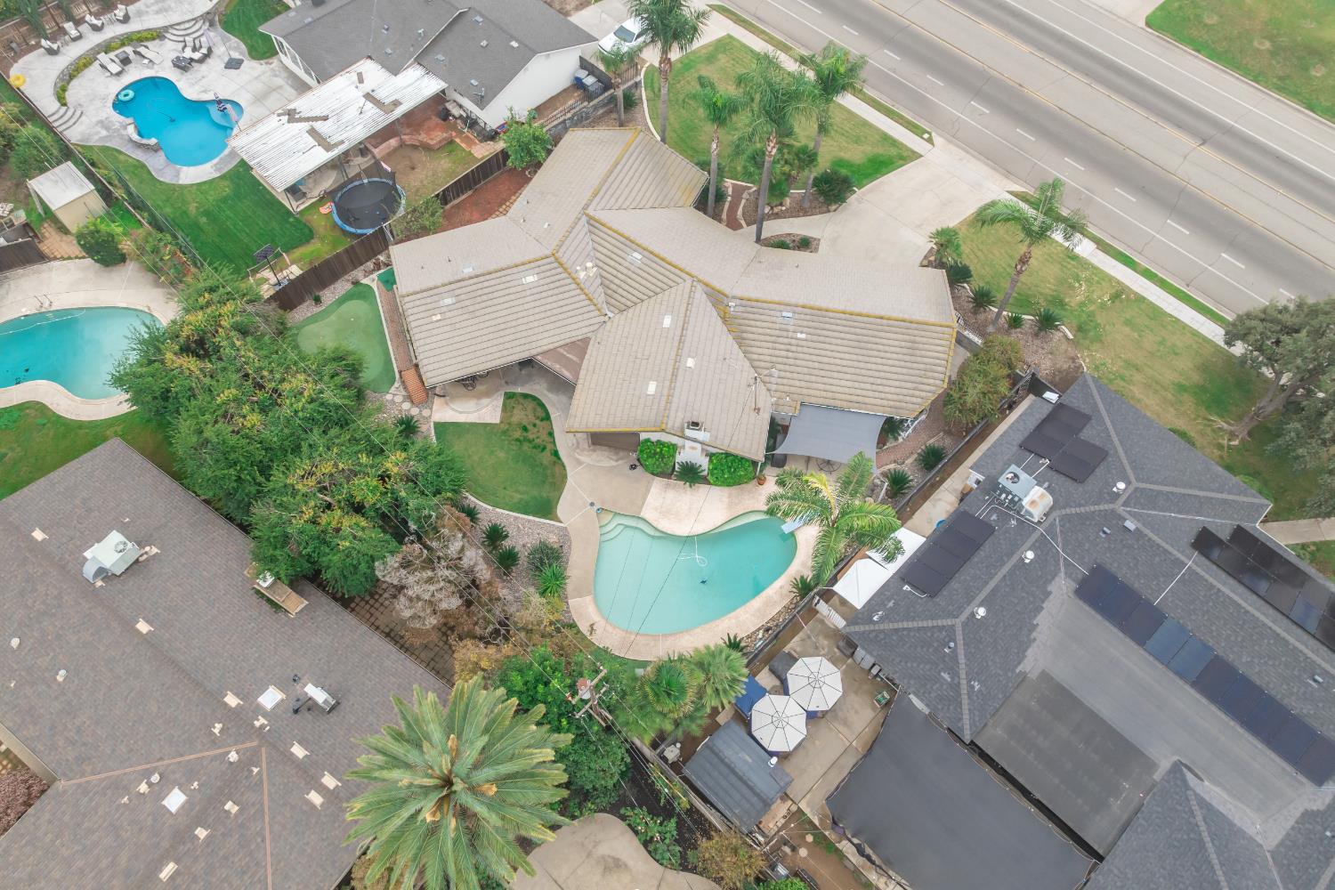 1720 W Barstow Ave, Fresno, CA 93711