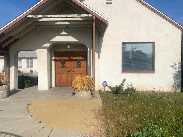 2345 E Clinton Ave, Fresno, CA 93703