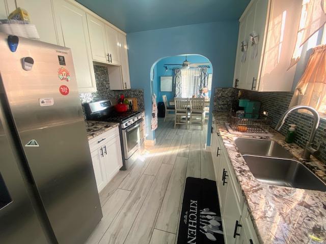 4574 E Illinois Ave, Fresno, CA 93702