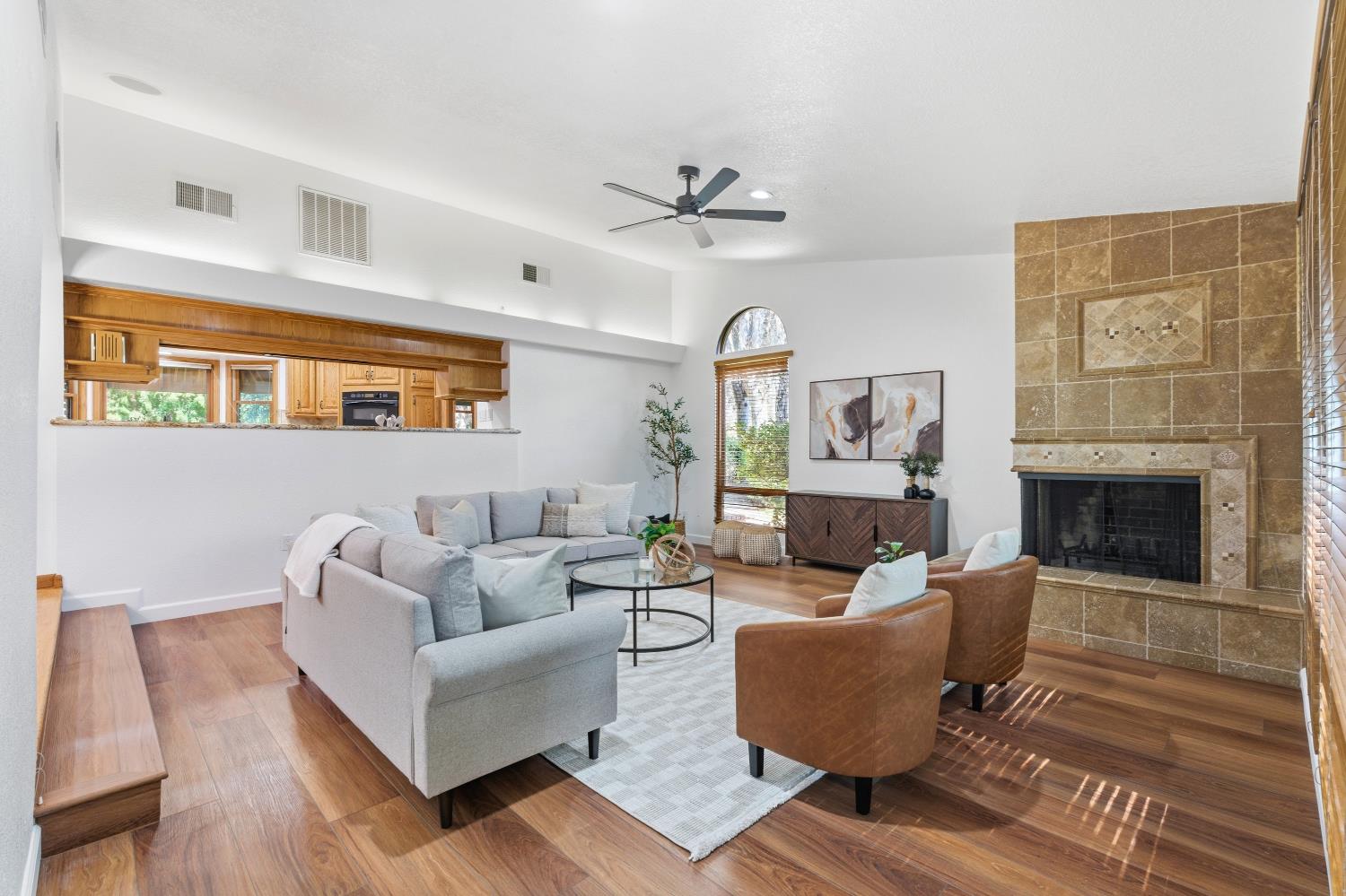 12780 Auberry Rd, Clovis, CA 93619