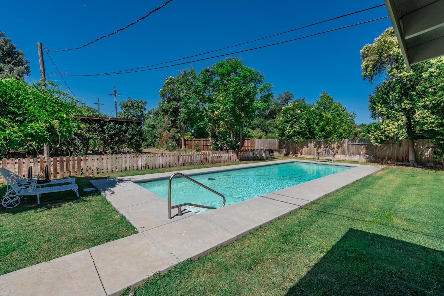 5426 Columbia Dr S, Fresno, CA 93727