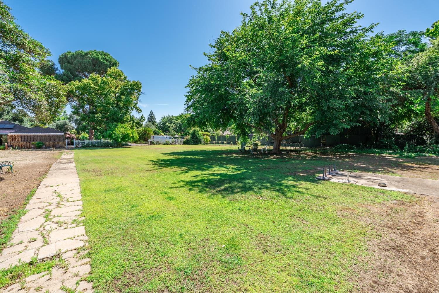 5426 Columbia Dr S, Fresno, CA 93727