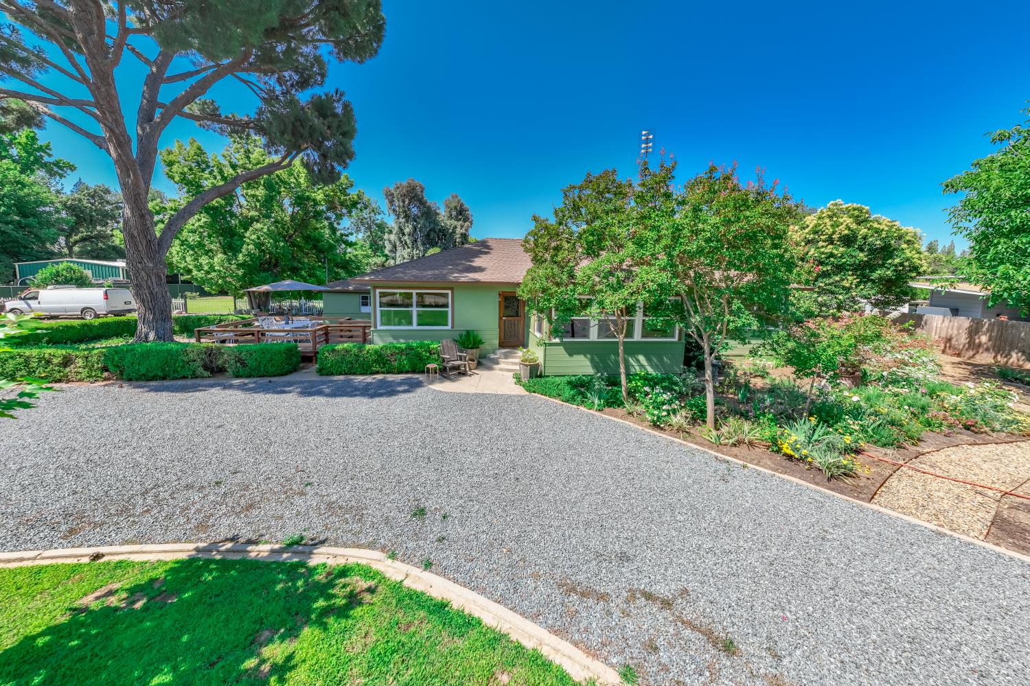 5426 Columbia Dr S, Fresno, CA 93727